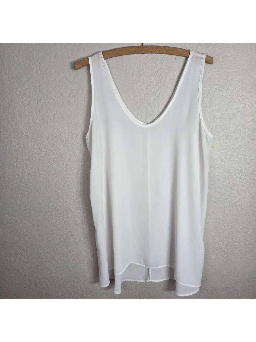 Soprano White XL Sleeveless Mesh Top Blose Double V-Neck Hi-Low